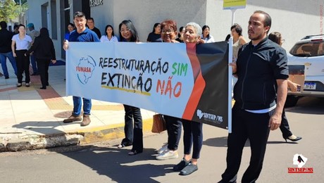 Trabalhadores da Funasa protestam contra a extinção do órgão