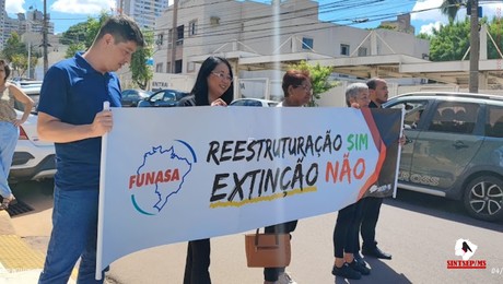 Trabalhadores da Funasa protestam contra a extinção do órgão