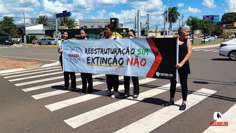 Trabalhadores da Funasa protestam contra a extinção do órgão