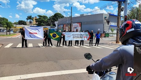 Trabalhadores da Funasa protestam contra a extinção do órgão