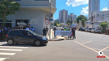 Trabalhadores da Funasa protestam contra a extinção do órgão