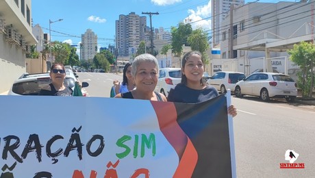 Trabalhadores da Funasa protestam contra a extinção do órgão